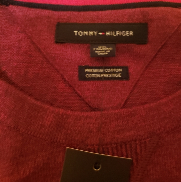 Tommy Hilfiger Burgundy Crewneck Sweater - Picture 3 of 3